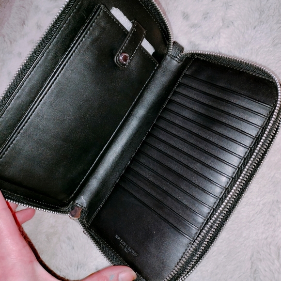 Michael kors wallet - Picture 4 of 8